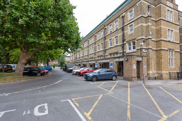 Locations Hub - St Mary's University - Exteriors