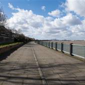 Thamesmead - Thames Path