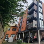 Kilburn High Road Flats