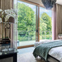 Lakeside Lodge