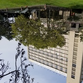 Upscale Hotel By the River
