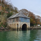 Oakenhurst (Riverside Boat House)