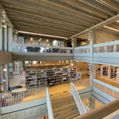 Library (Kingston University)