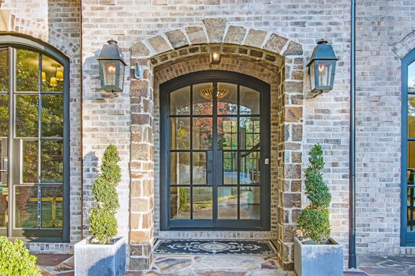 Locations Hub - Chastain Park Traditional Estate
