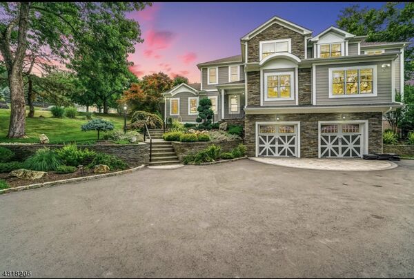 Stone and Clapboard Custom Home 6100 sq. ft - 25 miles from NYC