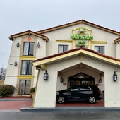Horizon Inn & Suites Hotel 