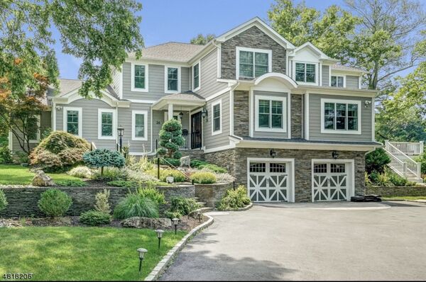 Stone and Clapboard Custom Home 6100 sq. ft - 25 miles from NYC