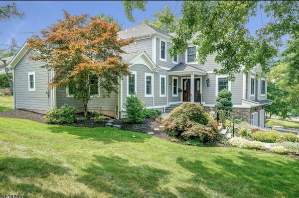 Stone and Clapboard Custom Home 6100 sq. ft - 25 miles from NYC