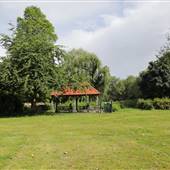 Bishops Park - Fielders Meadow