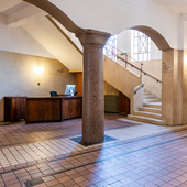 Conway Hall - Foyer & Stairs 