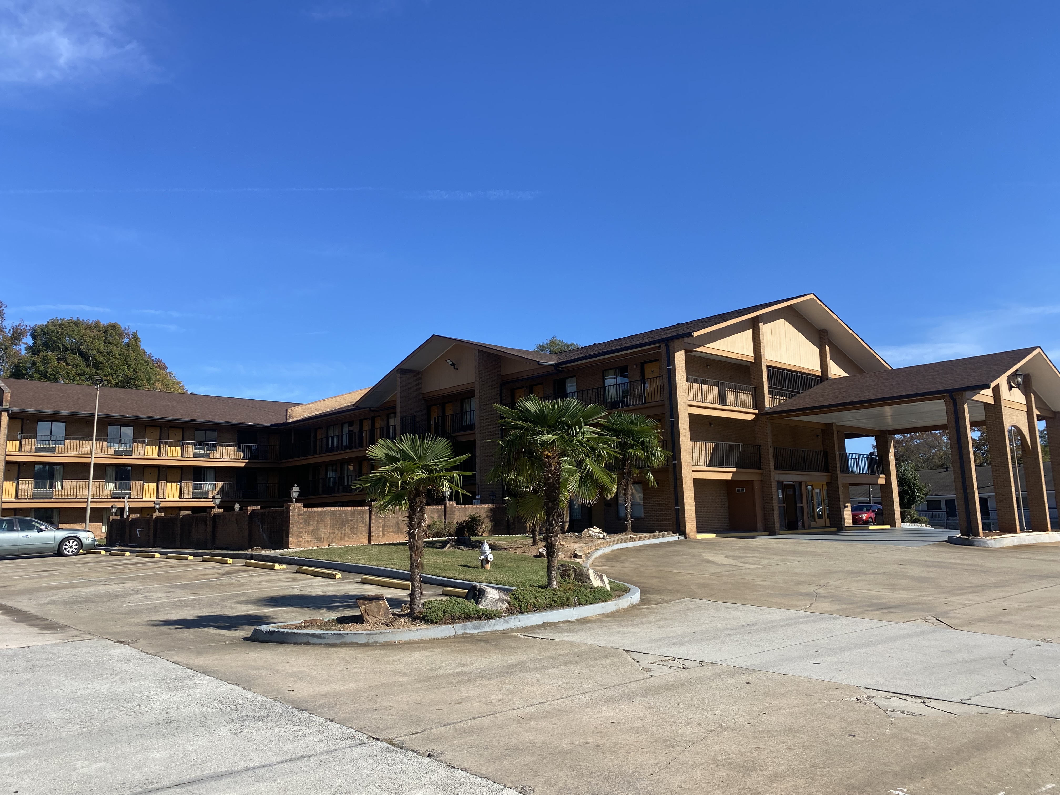 Locations Hub - American Inn and Suites